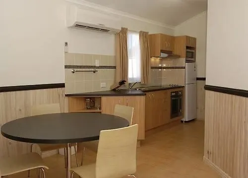 Longreach Tourist Park Caravan Park Hotel